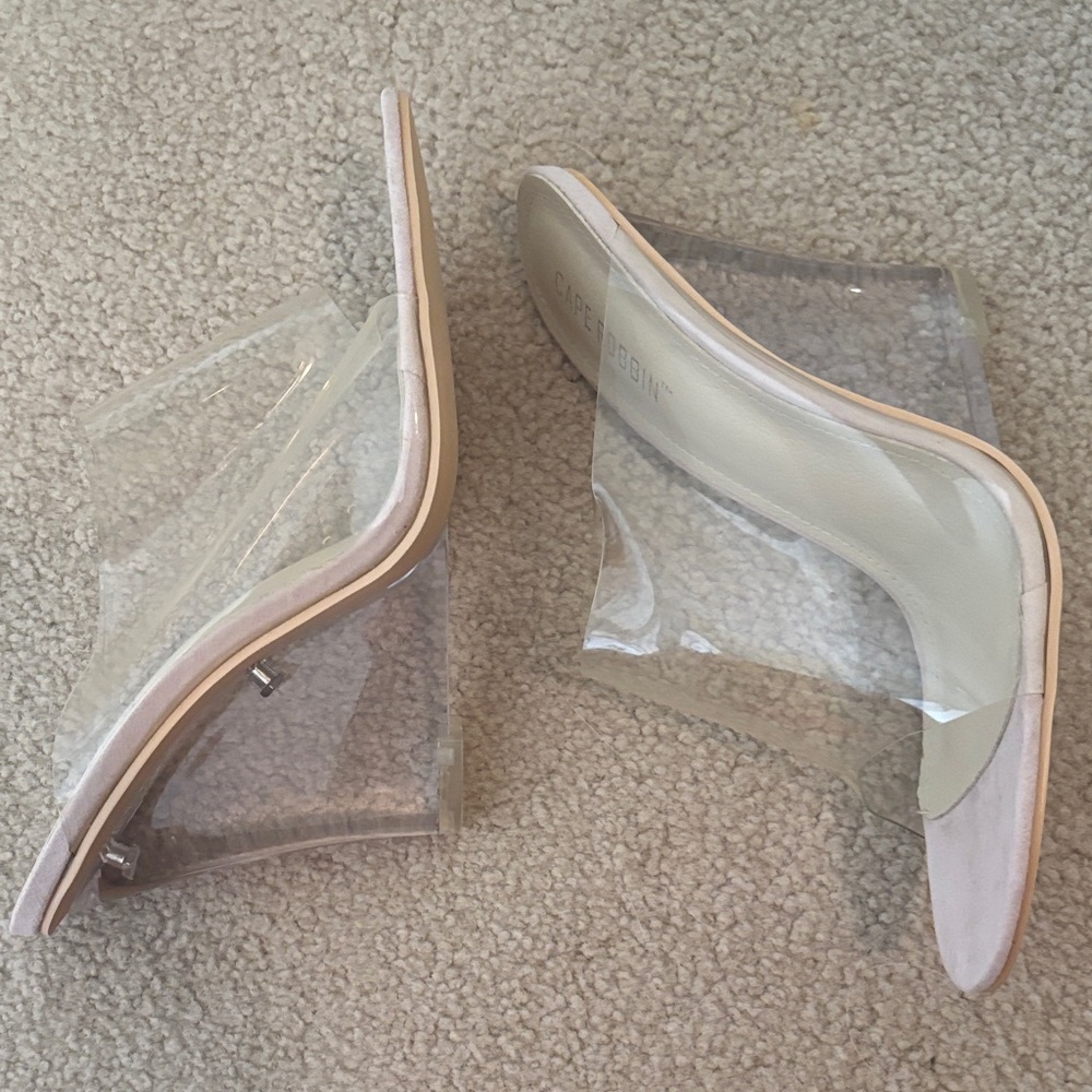 Cape Robbin Fusion Women's Clear and Cream Heels - Picture 4 of 5